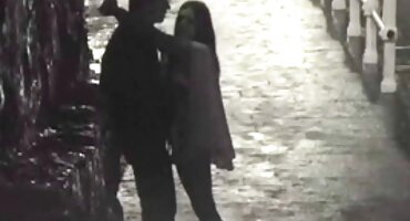 sex tin nhắn Chết tiệt với bọn cướp ở quán bar. sex u40